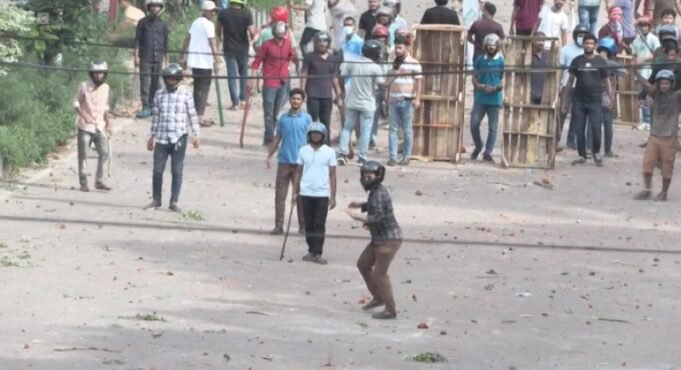 Kerusuhan yang terjadi di Bangladesh. Foto: BBC