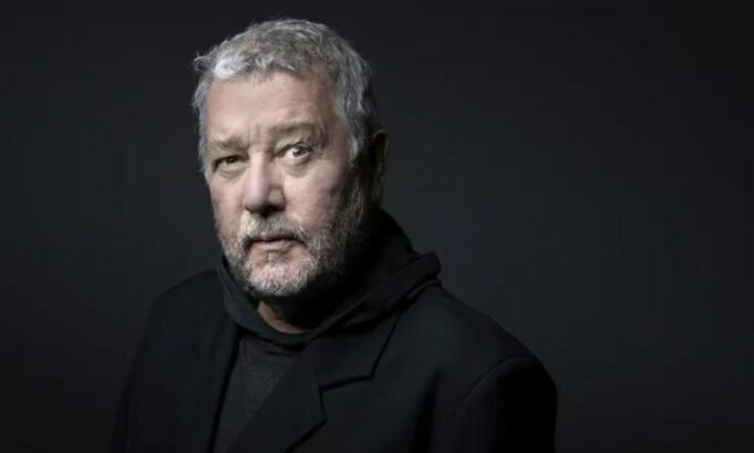 Desainer veteran Perancis Philippe Starck kini mengincar ruang angkasa

