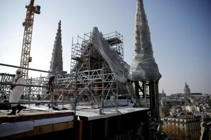 Prancis melancarkan 'perjuangan' selama setahun untuk membuka kembali Katedral Notre Dame

