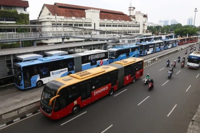 TransJakarta Luncurkan Aplikasi untuk Melacak Posisi Bus secara Real Time