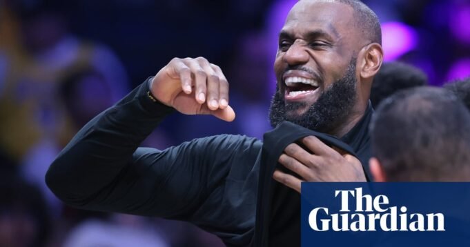 LeBron James mengatakan dia mengambil istirahat dari media sosial sebagai tanggapan terhadap 'pers negatif' LeBron James

