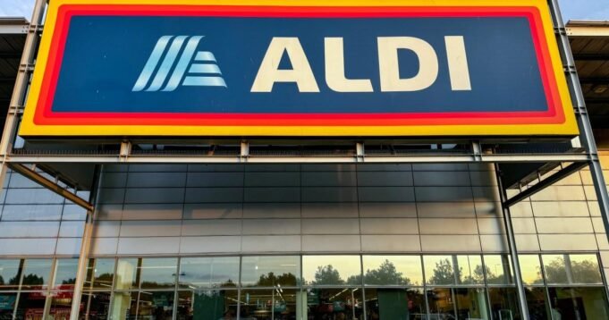 Peta yang menunjukkan daftar lengkap 11 toko Aldi baru yang dibuka di Inggris sebelum Natal

